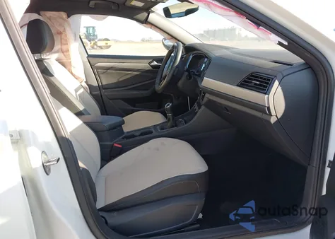 2021 Volkswagen Jetta 1.4T R-Line/1.4T S from USA, damaged, VIN 3VWN57BU1MM065701